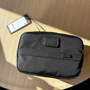 TUMI Travel Kit, Dop Kit NEW